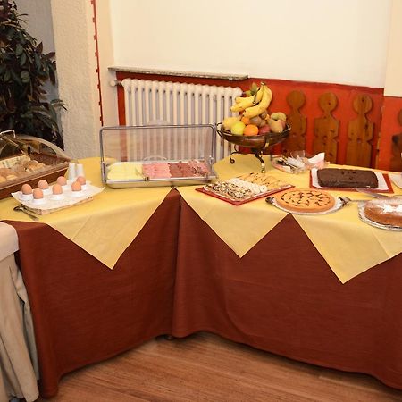 Albergo Altavilla ティラーノ エクステリア 写真