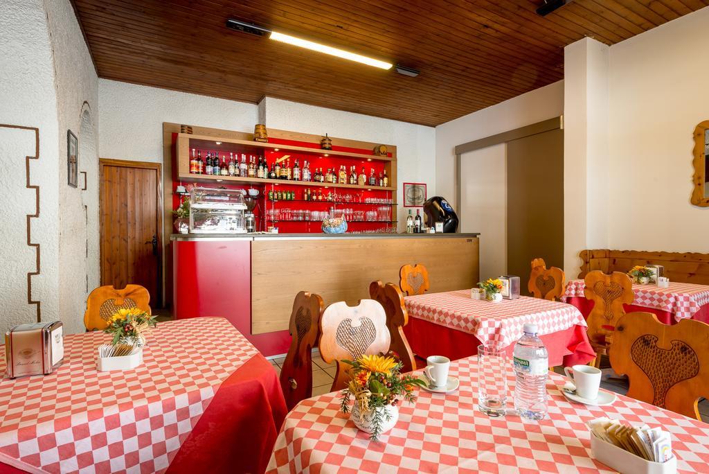 Albergo Altavilla ティラーノ エクステリア 写真