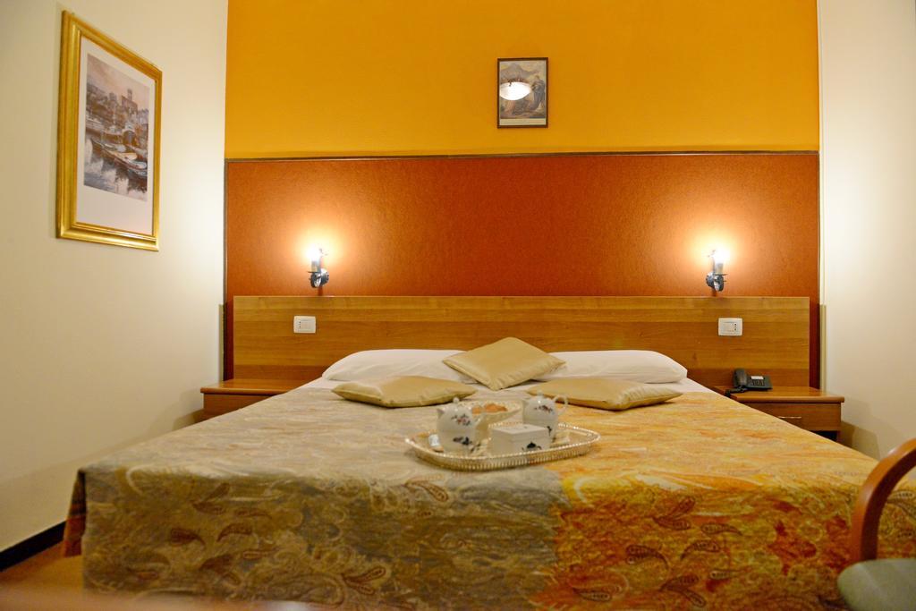 Albergo Altavilla ティラーノ エクステリア 写真